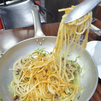 テストキッチンエイチ - 燻製の穴子、ズッキーニのパスタ（からすみ乗せ）