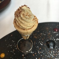 ラトラスフィス - ソフトクリーム仕立てのアイス