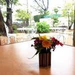 コーヒーハウス 音工房 - 美しい庭