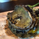 やまぐち - ＊肉厚で大きな蝦夷鮑。(´▽｀) 柔らかいですし、絶品