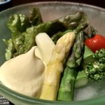 かきと旬鮮料理とおそば 開 - アスパラ（ゆで）