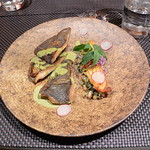 リール - 北海道マツカサカレイのムニエル 木の芽風味のヴァンブランソース　山口県筍と岸和田塔ノ原のわらびのエチュベ