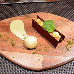 リール - 柑橘のコンフィチュールババロアとマスカルポーネのミルクレープのガトー