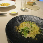 リストランテ アズーリ - 生うにクリームスパ&ズワイ蟹&九条ネギぺぺ♡