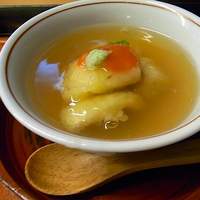 花見小路 - ハモとタイと小芋の揚げ出し、銀餡掛け　梅肉。