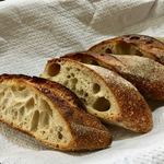 パンやきどころ RIKI - バゲット パン・ペイザン ¥250+税