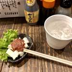 立呑 トモジ - チーズ酒盗。