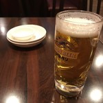 Junjun Gyouza Sakaba Oomiyaten - 晩酌セットのビール。
