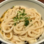 うどん浮内 - 山かけうどん
            山葵、青ネギ、黄身、トロロ、お出汁、うどんを混ぜませするとこんな感じ。かなり美味そう！