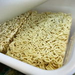 カワチ薬品 - 料理写真:麺のかたまりは2個