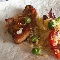 KOST - 父が頼んだメイン豚バラ。お魚よりこっちのほうがホロホロしてて美味しかった