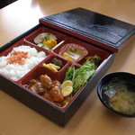 キッチンママウイル - ランチの松花堂弁当　　　（１食400円）
