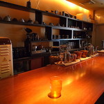 タイズ - 全ての細部に拘りが滲む店内