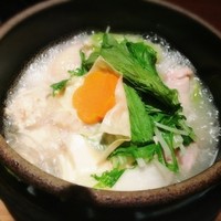 博多華味鳥 銀座4丁目店 - 水たき小鍋、結構しっかりとした量があります