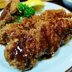 ソースを掛けて…