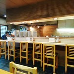 気賀亭 - 店内カウンター席