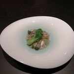 貝料理 epoque+ - フカヒレのステーキ　鼈（スッポン）と渡り蟹のソース