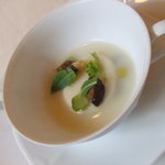 ヴィラ・アイーダ - 白苦瓜のスフォルマートとサザエ