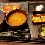 Sumibiyaki Senmon Shokudokoro Shiroganeya - 大山鶏の香味刺身ステーキ定食