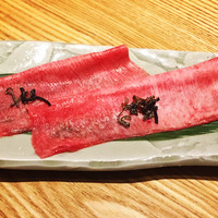 長者町 焼肉 輪心 - 昆布〆タンの刺身