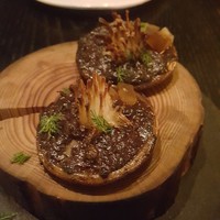 ラ・ボンヌターブル - 
