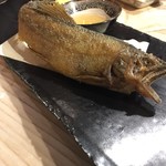 酒とったり - 鮎の唐揚げ　顔が・・・