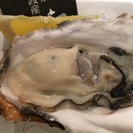 GUMBO AND OYSTER BAR   - 岩手県大船渡産真牡蠣　２６７円　(2018/06)