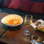 ブラスト - 食べ物持ち込み可。サービスでお菓子が振る舞われることも。