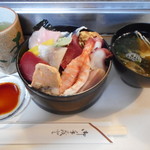 櫻寿司 - 海鮮ちらし￥800-