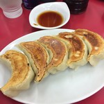 一品香 - 餃子(5ケ)