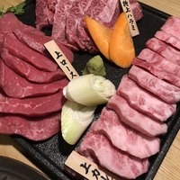 個室 炭火焼肉 有田牛 本店 - 