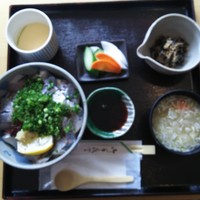 丸新 - あじたっぷり丼