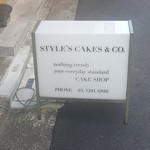 スタイルズケイクス＆カンパニー - この看板が目印