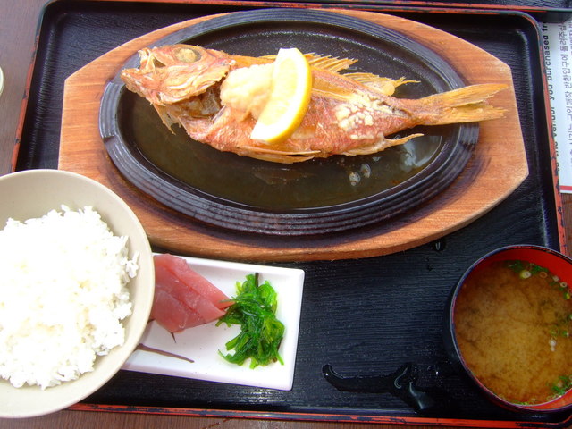 観光客の方は絶品魚のバター焼きがオススメです 築地の様な締まった刺身が出てくると思う方は妄想でしょう By Subaru555 パヤオ直売店 ぱやおちょくばいてん 沖縄市 魚介料理 海鮮料理 食べログ