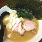 麺屋CHIKUWA - 醤油豚骨のり増し(限定)