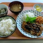 JR西日本広島支社社員食堂 - 昼定食（とんかつ定食） \500