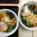 チャイナクック酔仙楼 - 左から 小らーめん と らーめん ♪  小らーめん でも なかなかの量です