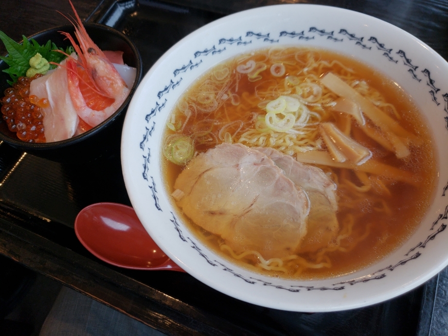 ユートリープラザ name=