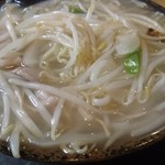 山奈食堂 - あんかけもやしラーメン　　熱いです
