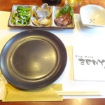 Slow food ＺＥＮＹＡ - お通し、箸、皿