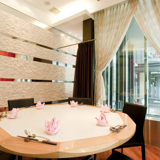 当店で寛ぎのひとときを。普段使いはもちろんご接待にもぜひ◎