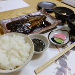 魚河岸葛法 旬 - 真カレイ煮付け定食１３５０円