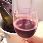 微炭酸の赤ワイン