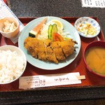 津ミートカシワギ