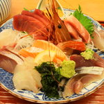 なぶら定食の刺身