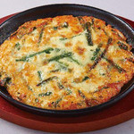 国産牛焼肉くいどん - とろ～りチーズとニラたっぷりのチヂミ