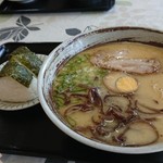 文化ラーメン - 大盛ラーメンとおにぎり