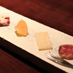 バー ル・サロン - チャーム