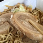 自家製太麺 渡辺 - 煮豚アップ