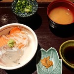 Hamashou Meieki Bettei - ランチの海鮮丼セット